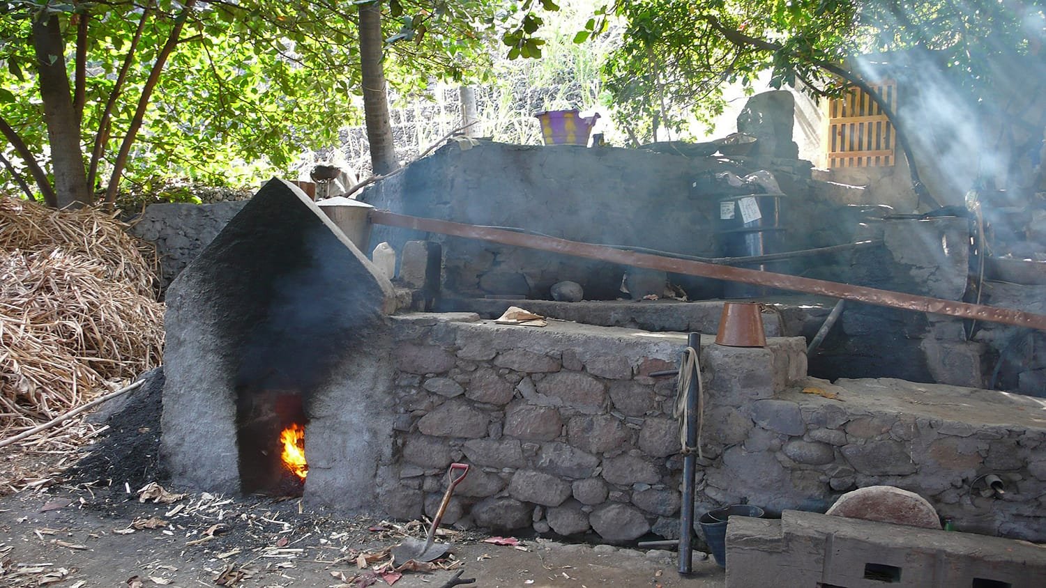 Still_used_for_making_grogue_in_Cape_Verde