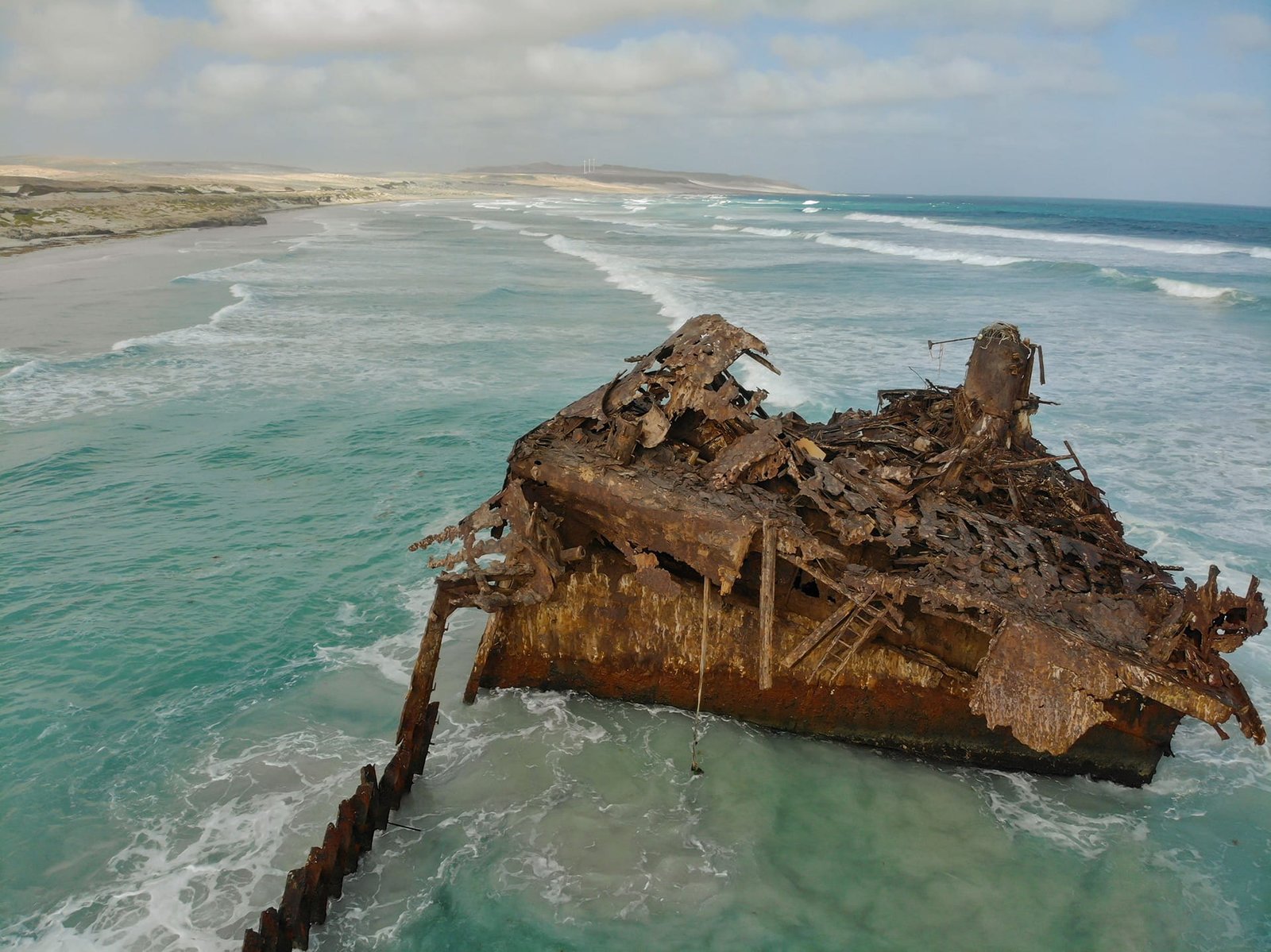 Wreck-of-spanish-cargo-ship-Praia-de-Atlanta-Sal
